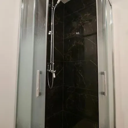 Le Retro De La Gare - Flobnb לאון