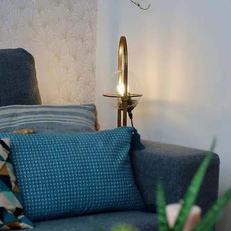 Le Retro De La Gare - Flobnb * לאון